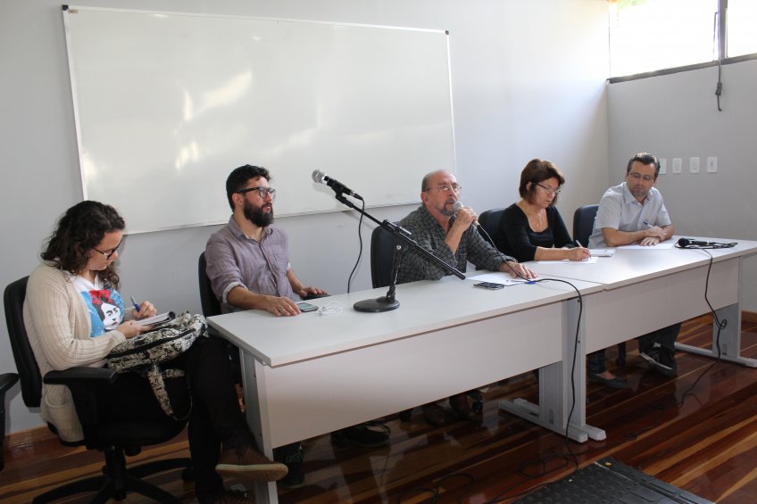 Plenária Universitária aponta fortalecimento da mobilização em Santa Maria