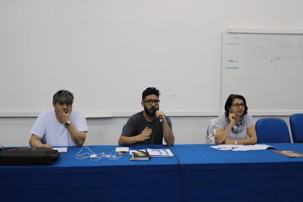 Assufsm aprova em assembleia participação nos atos #EleNão