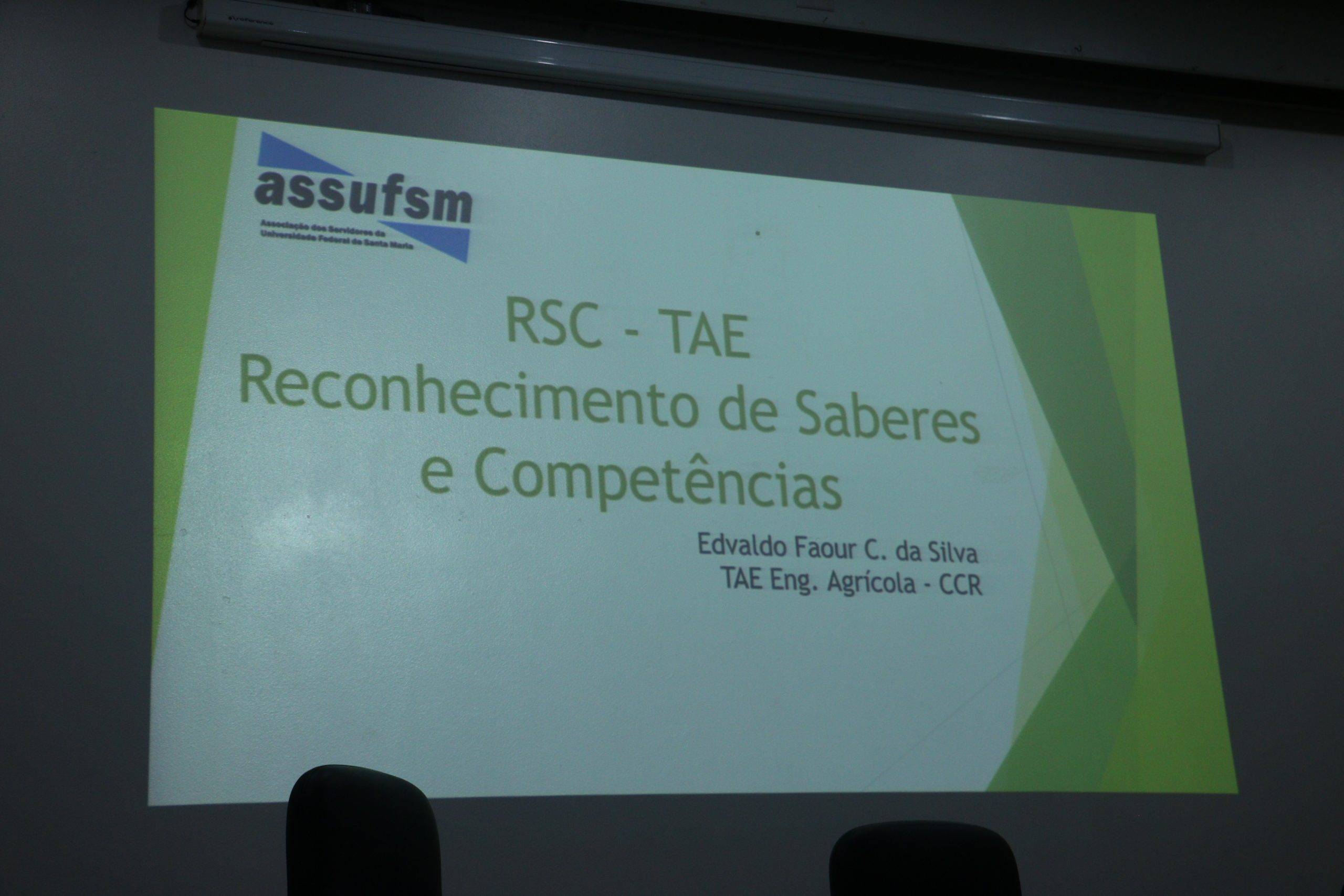 69° dia de greve: Assembleia discute propostas para o RSC; CLG faz vigília durante reunião com o MGI; Caravana da Assufsm participa de mobilização em Brasília