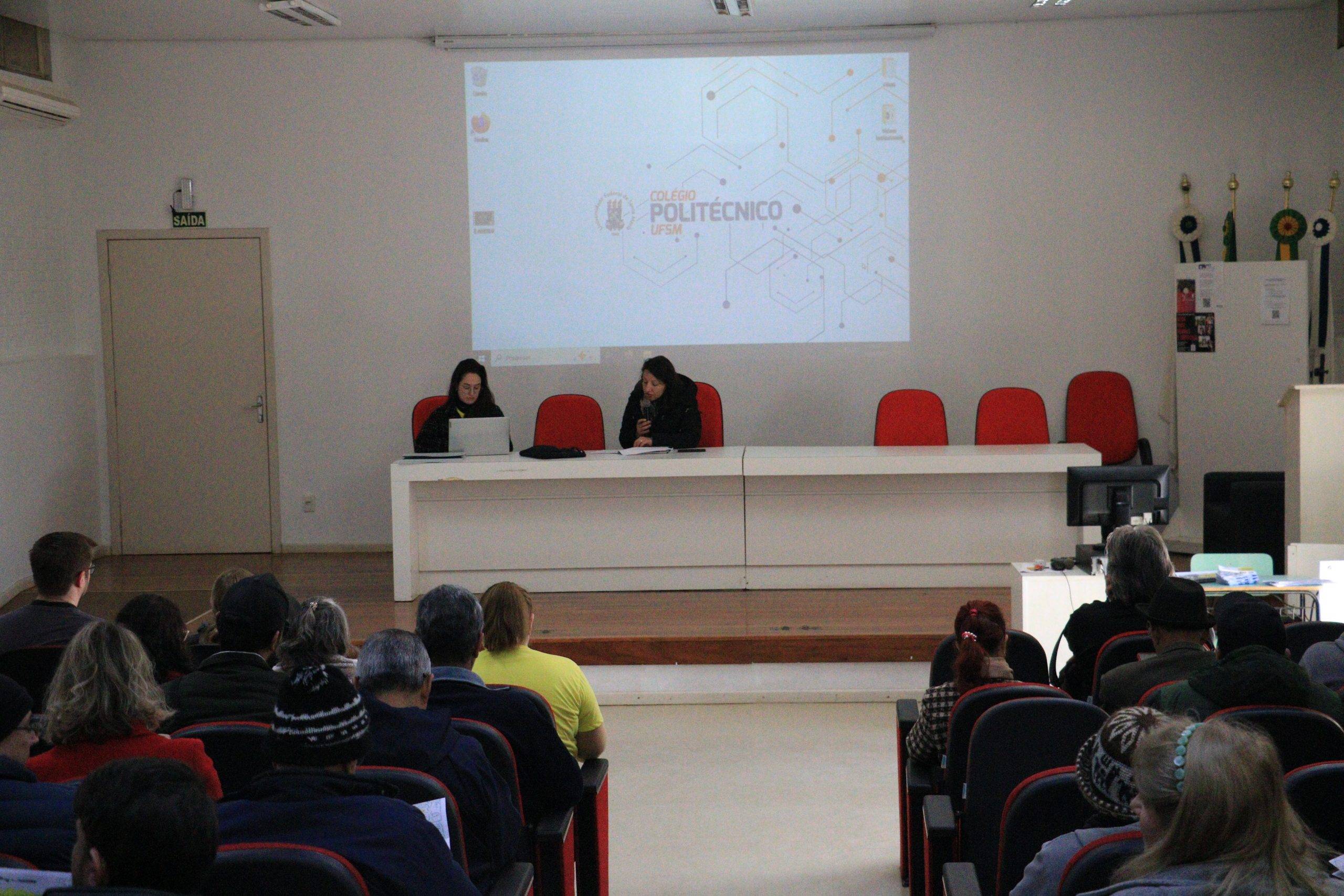 Assembleia define delegados(as) para Plenária da Fasubra e mobilização em Brasília contra a Reforma Administrativa e aprova nota de repúdio