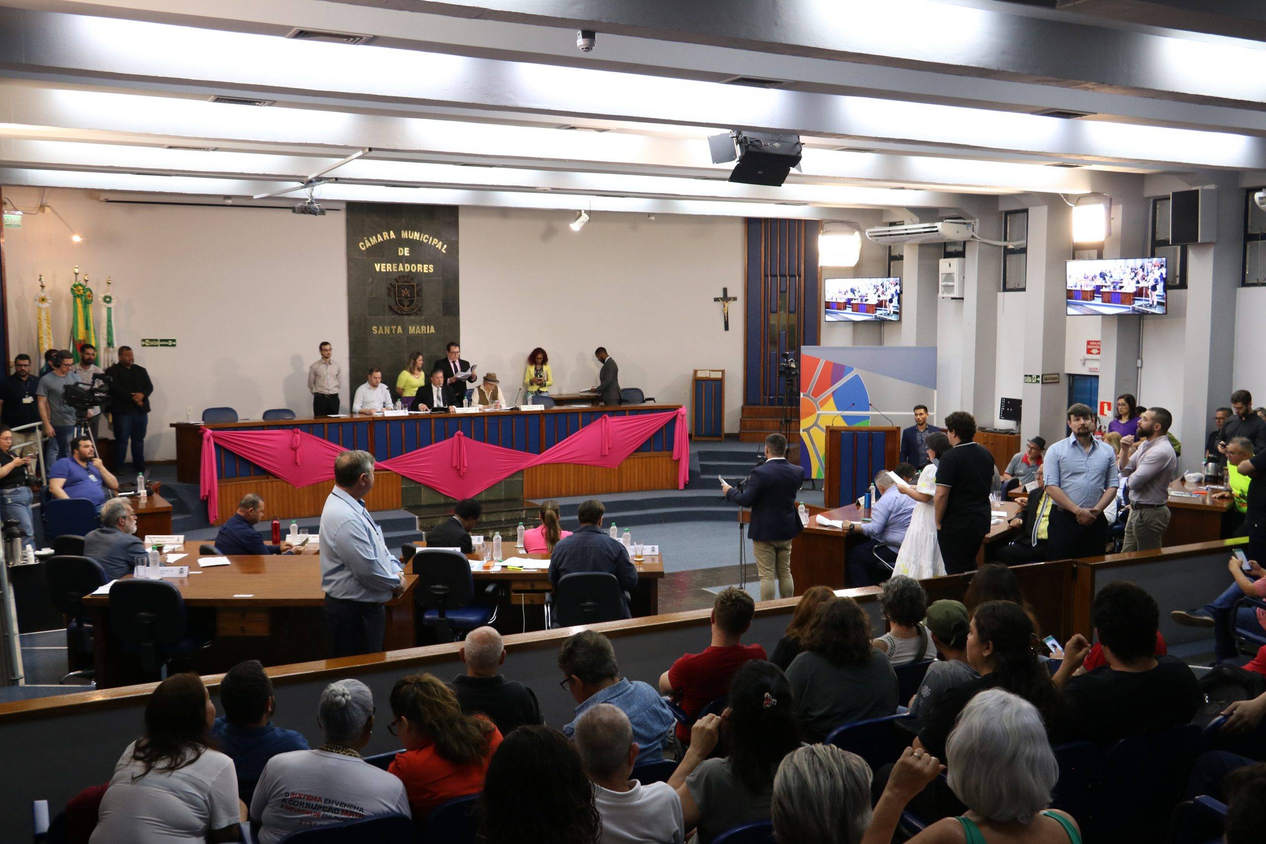 Adiada a Moção de Repúdio aos ataques promovidos contra estudantes da UFSM