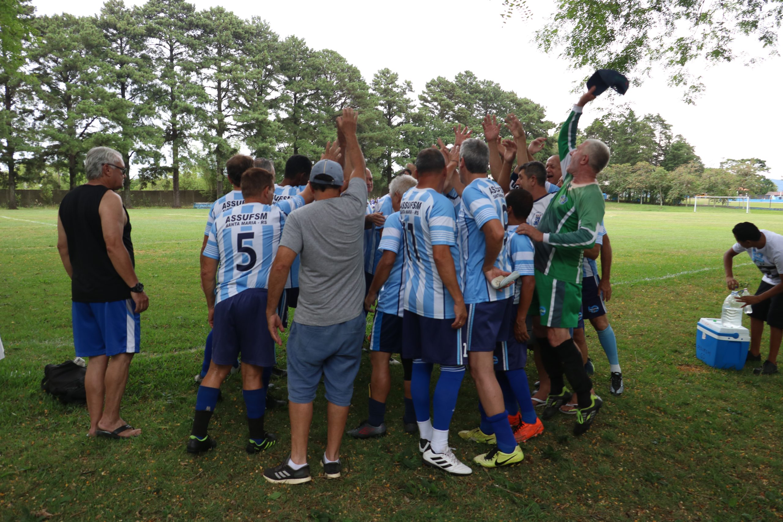 Veteranos do time da Assufsm ganham e equipe está na final na Copa 60 anos