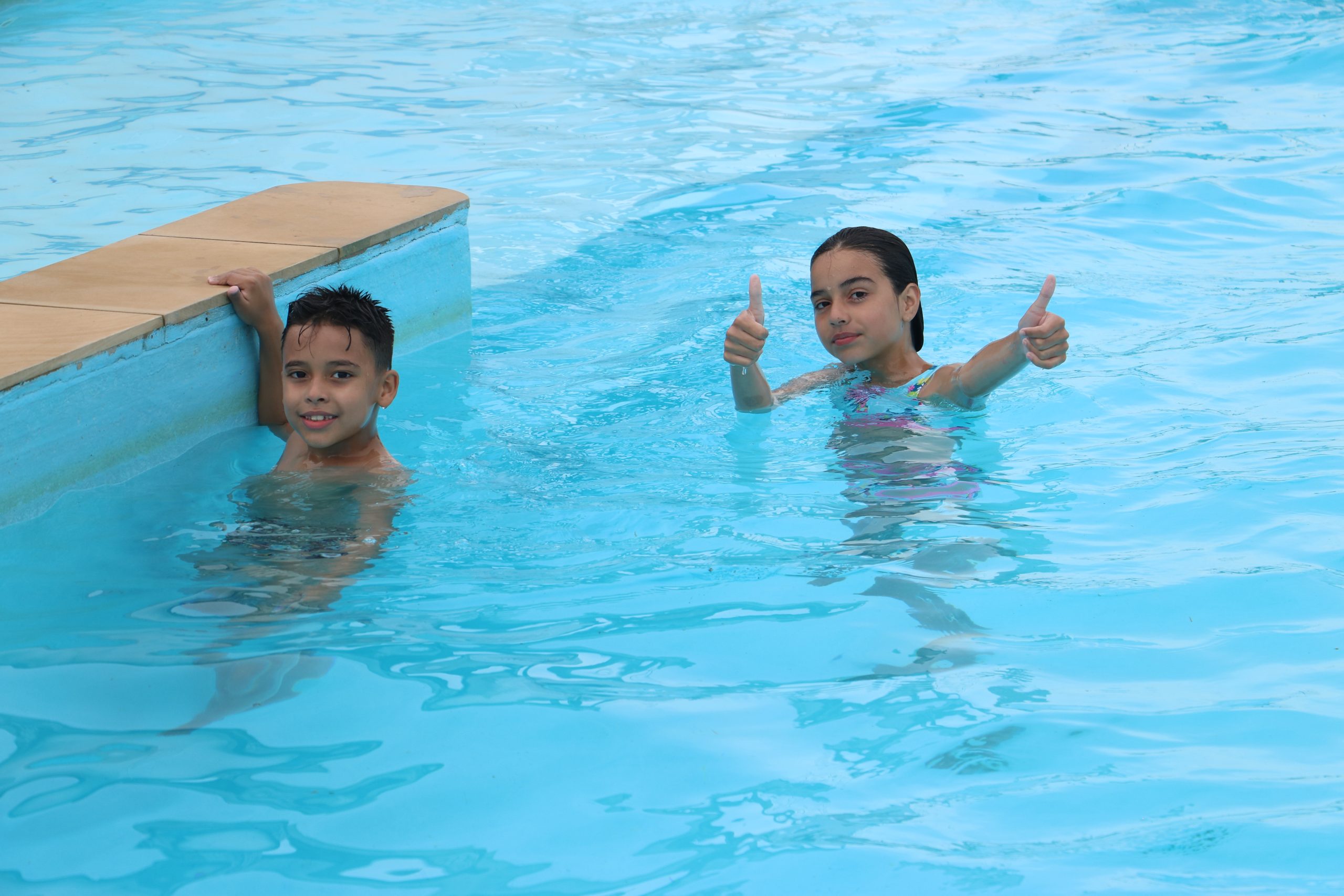 Abertura das Piscinas foi embalada pelo samba do grupo Cadência Bonita do Samba e Vera Lúcia, a Diva do Samba