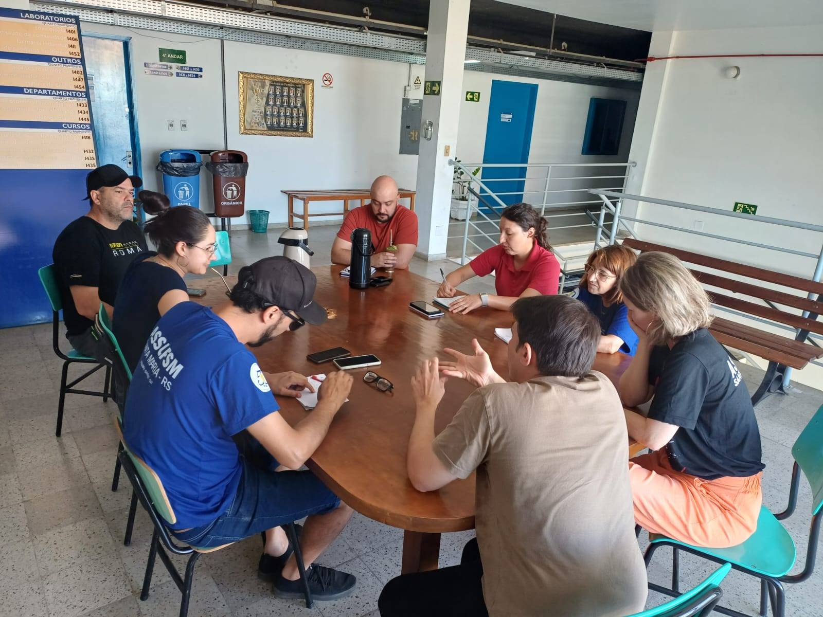 Estado de Greve: Grupo de Mobilização realiza primeira reunião