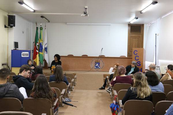 Roda de conversa avalia cenário de desmonte na UFSM