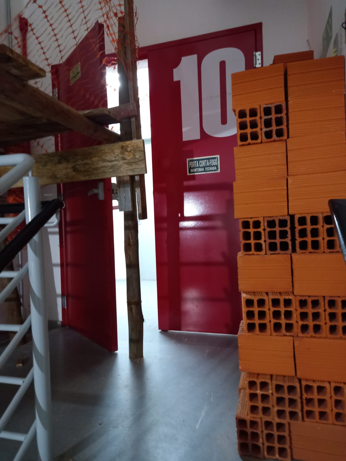 Andares do prédio da Reitoria passam por reformas