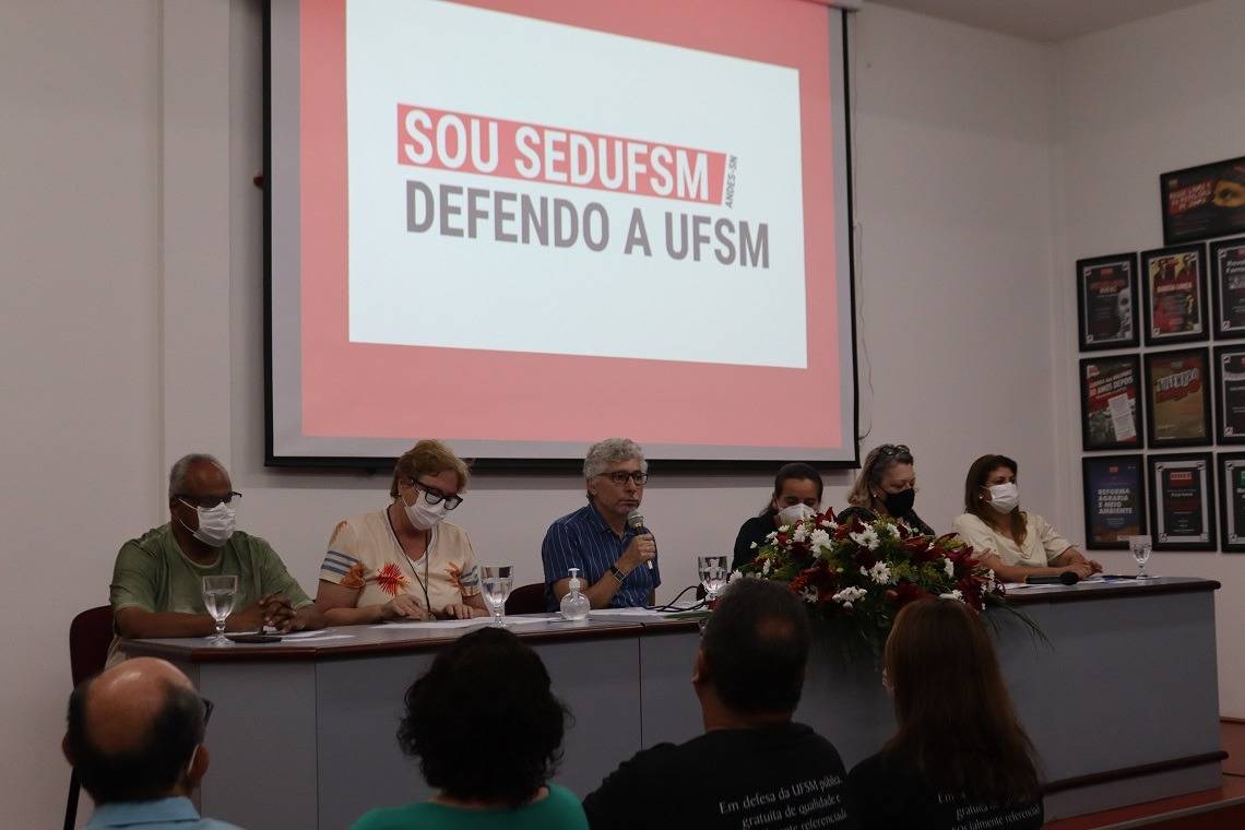 Assufsm parabeniza nova gestão da Sedufsm