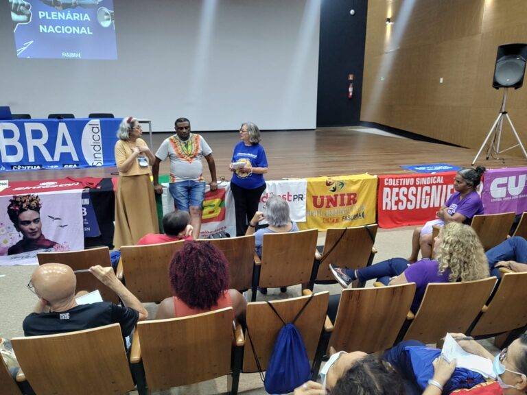 Reunião de Aposentados antes do início da Plenária da FASUBRA