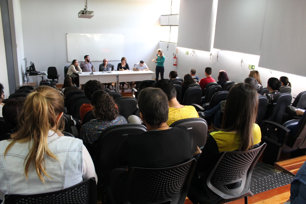 Entidades divulgam nota de apoio à luta de caminhoneiros e petroleiros