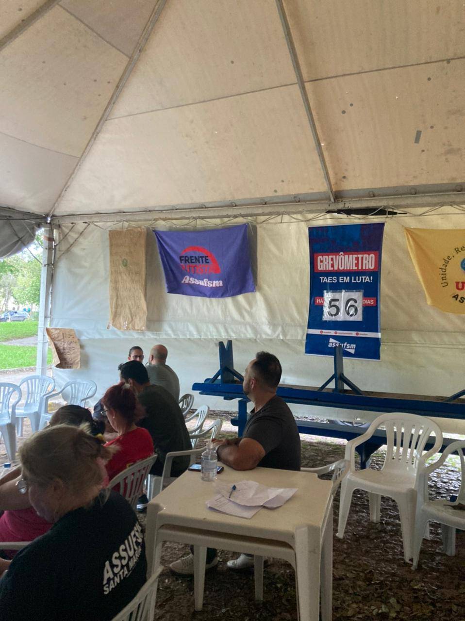 56° dia de greve: CLG e GT Saúde se reúnem com Superintendência do HUSM para tratar sobre casos de assédio; Reunião do CLG define ações solidárias em Santa Maria