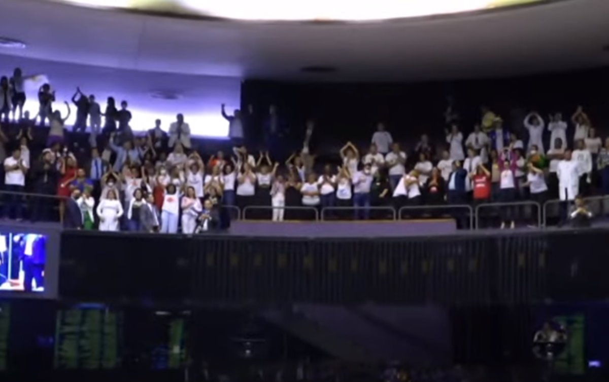 Piso nacional da enfermagem é aprovado na Câmara dos Deputados(as)