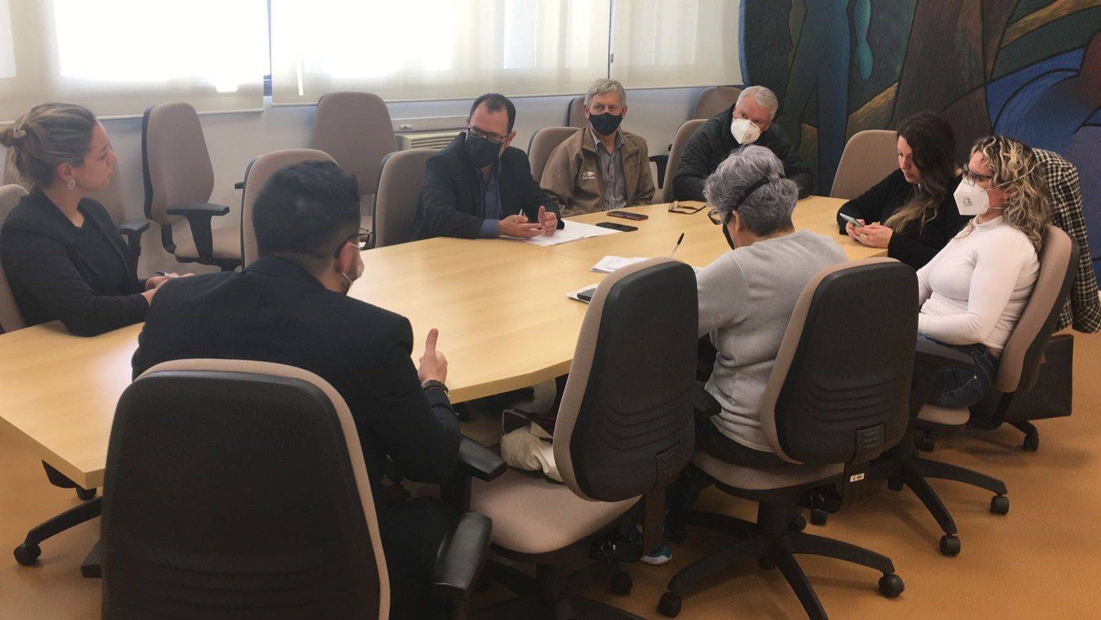 Setores Jurídicos da Assufsm e da UFSM se reúnem para debater sobre flexibilização da jornada de trabalho, reposição de atividades laborais e participação de servidores(as) em eventos sindicais