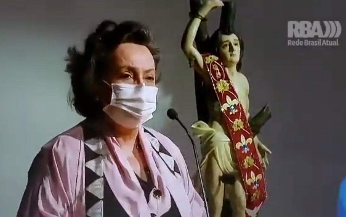 Pesquisadora da Fiocruz desabafa: ‘Injustificável não termos vacina por incompetência diplomática’