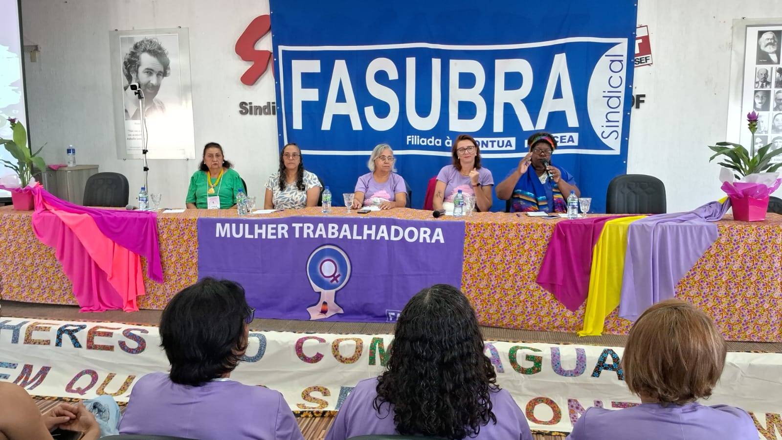 Encontro Nacional da Mulher Trabalhadora da FASUBRA é aberto com homenagem à Bertha Lutz