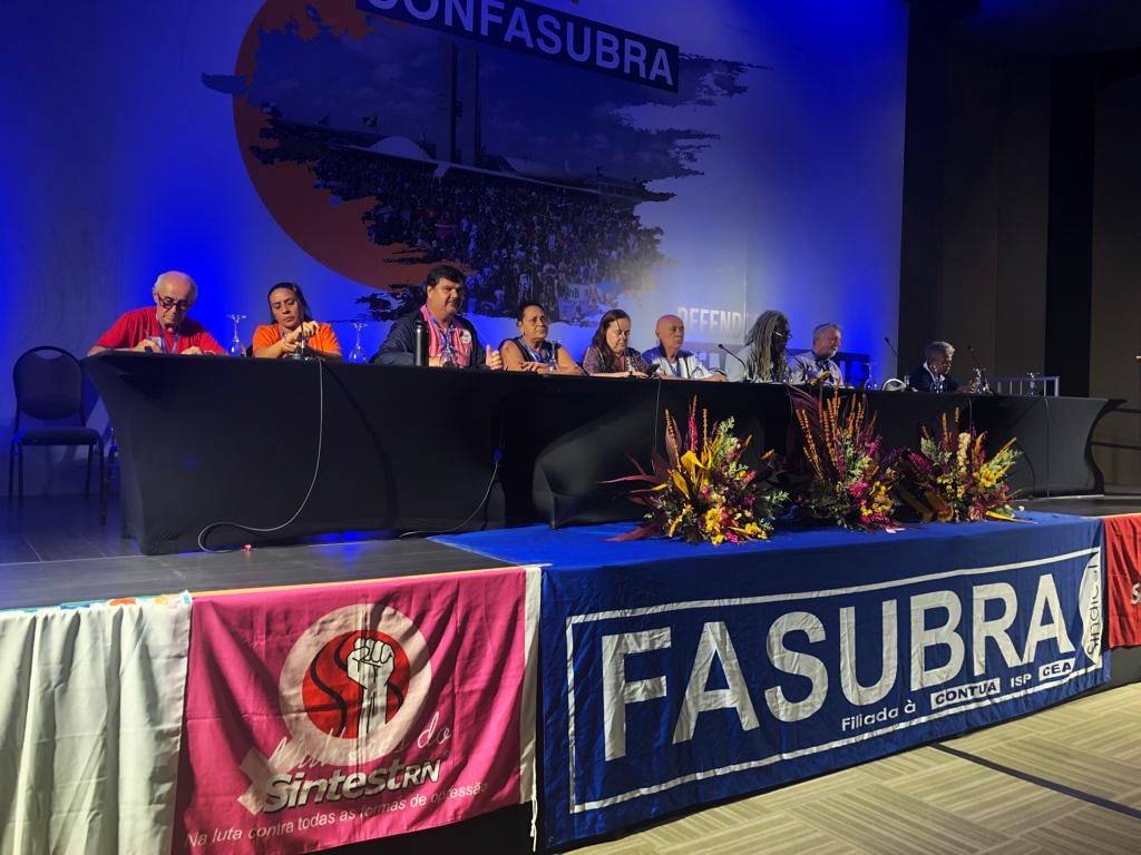 FASUBRA presta contas no terceiro dia de congresso
