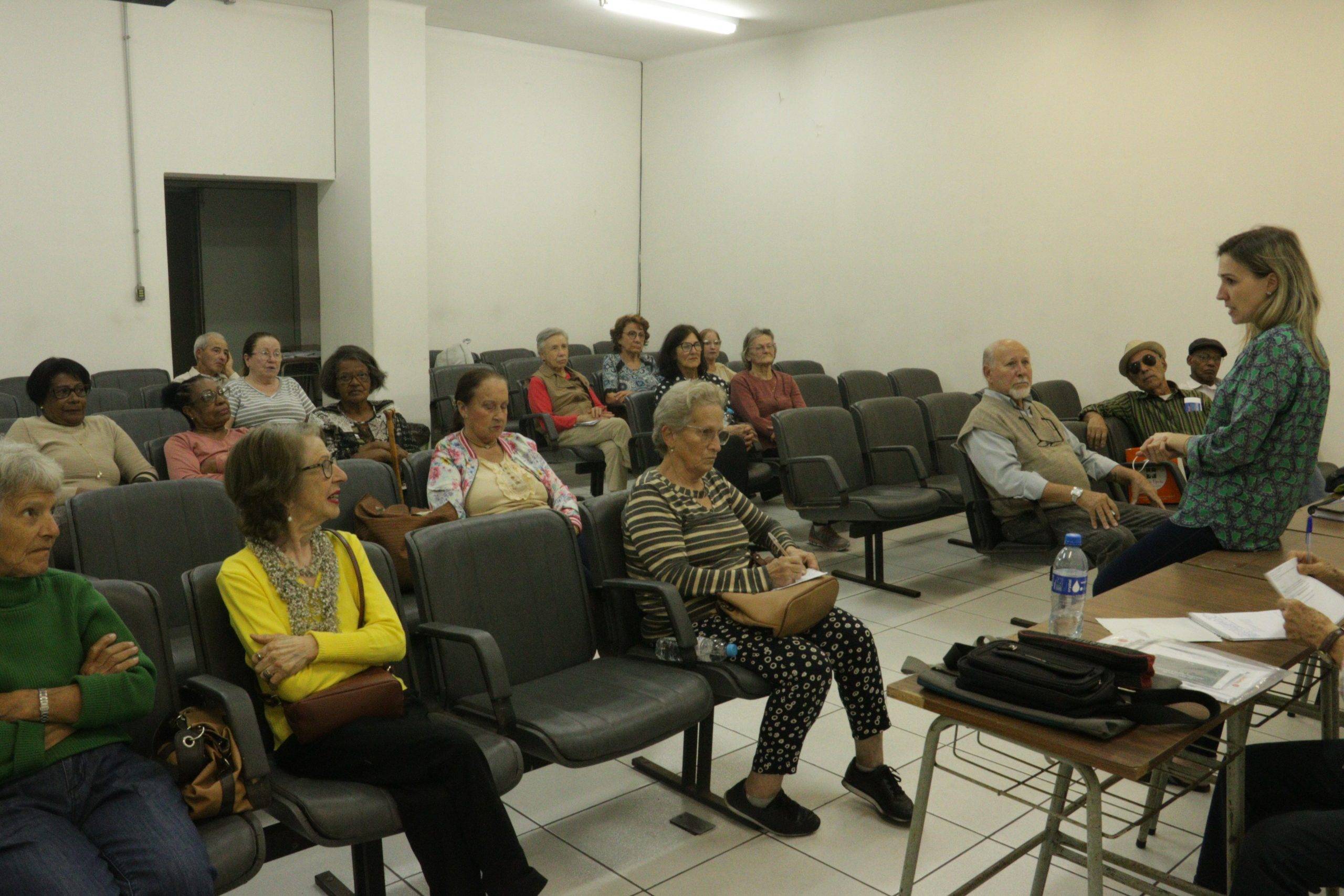 GT Assuntos de Aposentadoria e Pensão recebe informes gerais e jurídicos no último encontro